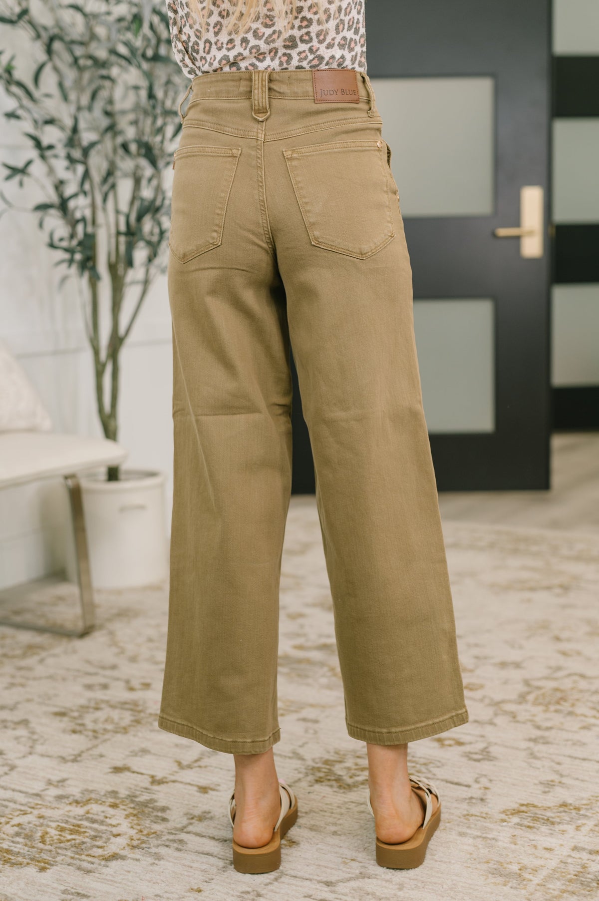 Nancy High Waist Wide Leg Ankle Jean with Vintage Front Yoke Womens