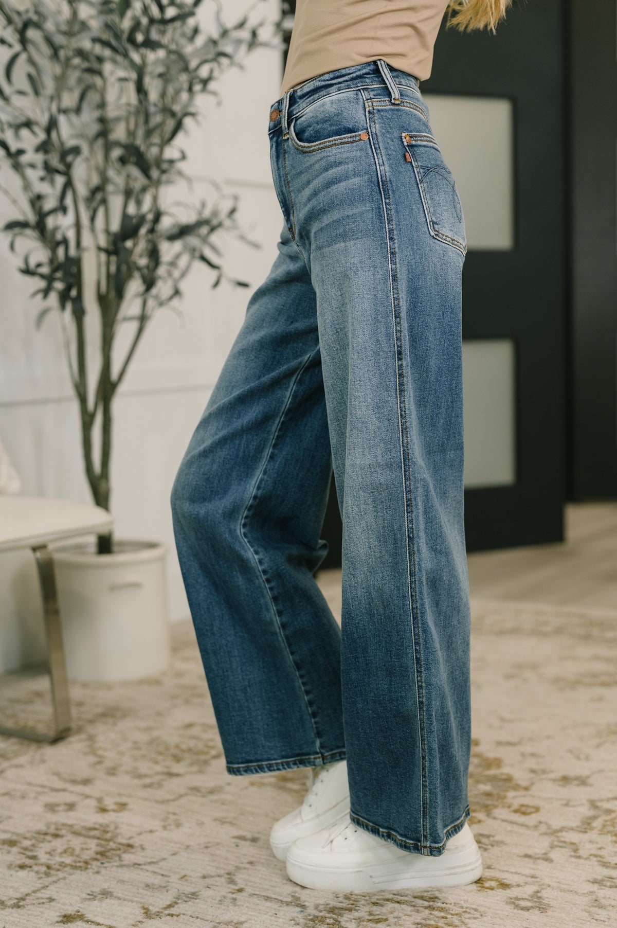 Judy Blue Shayla High Waist Retro Wide Womens