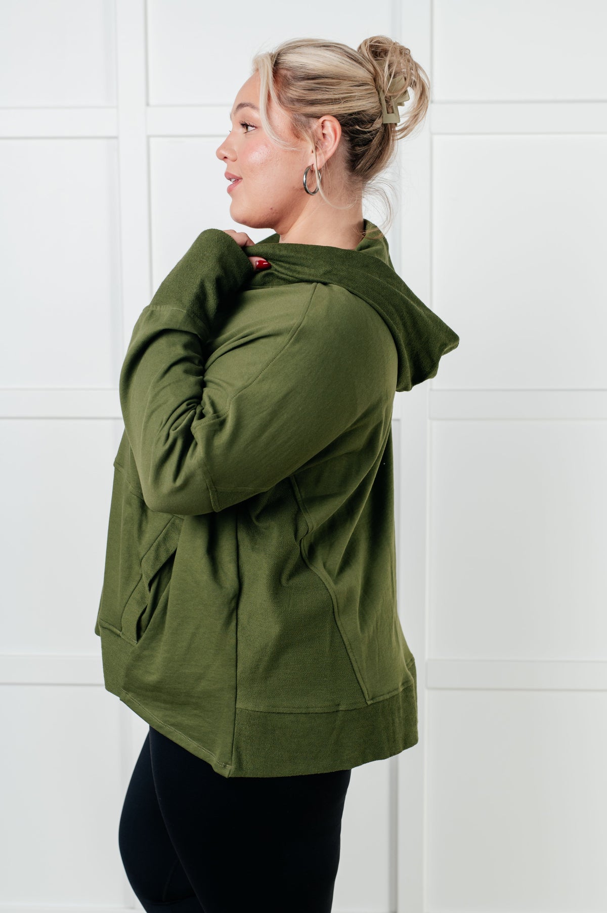 Haptics Simple Snug Snap Hooded Pullover Tops