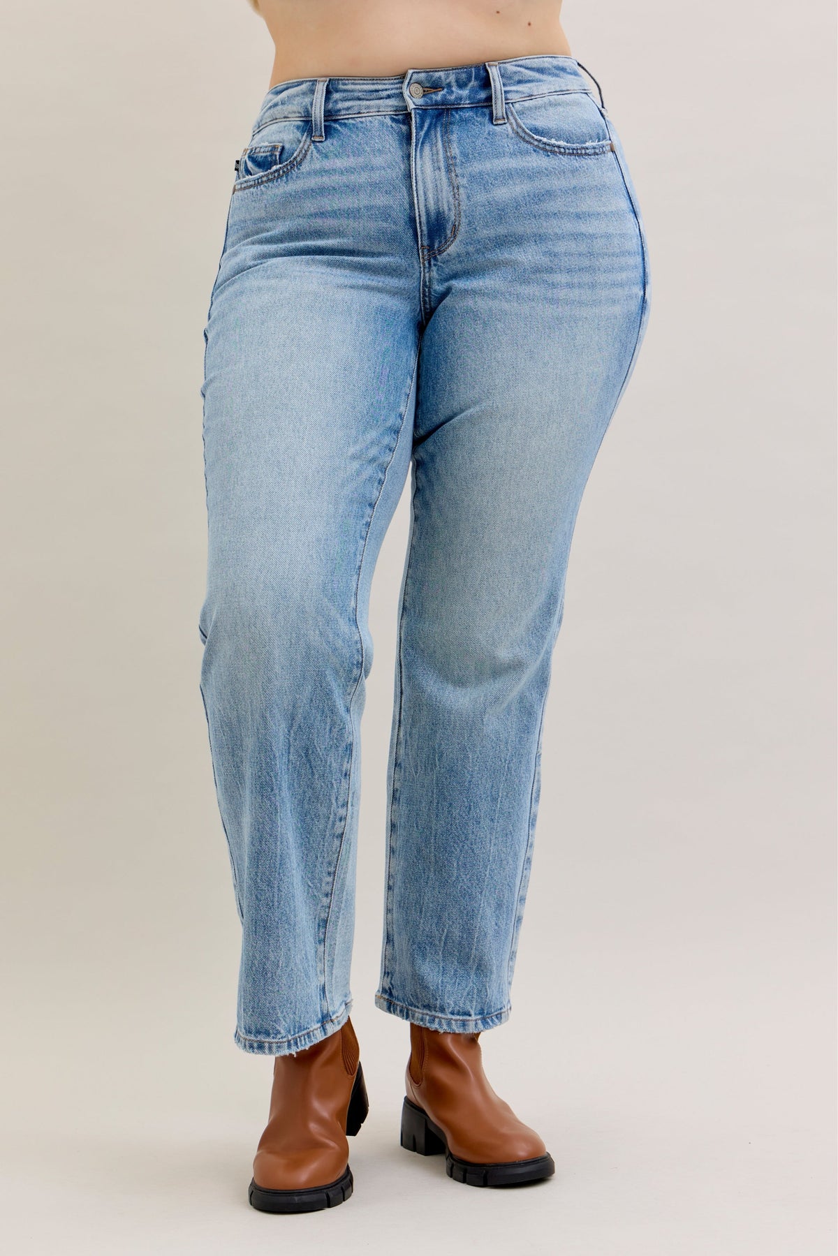Judy Blue Heather Mid Rise Rigid Magic Straight Womens
