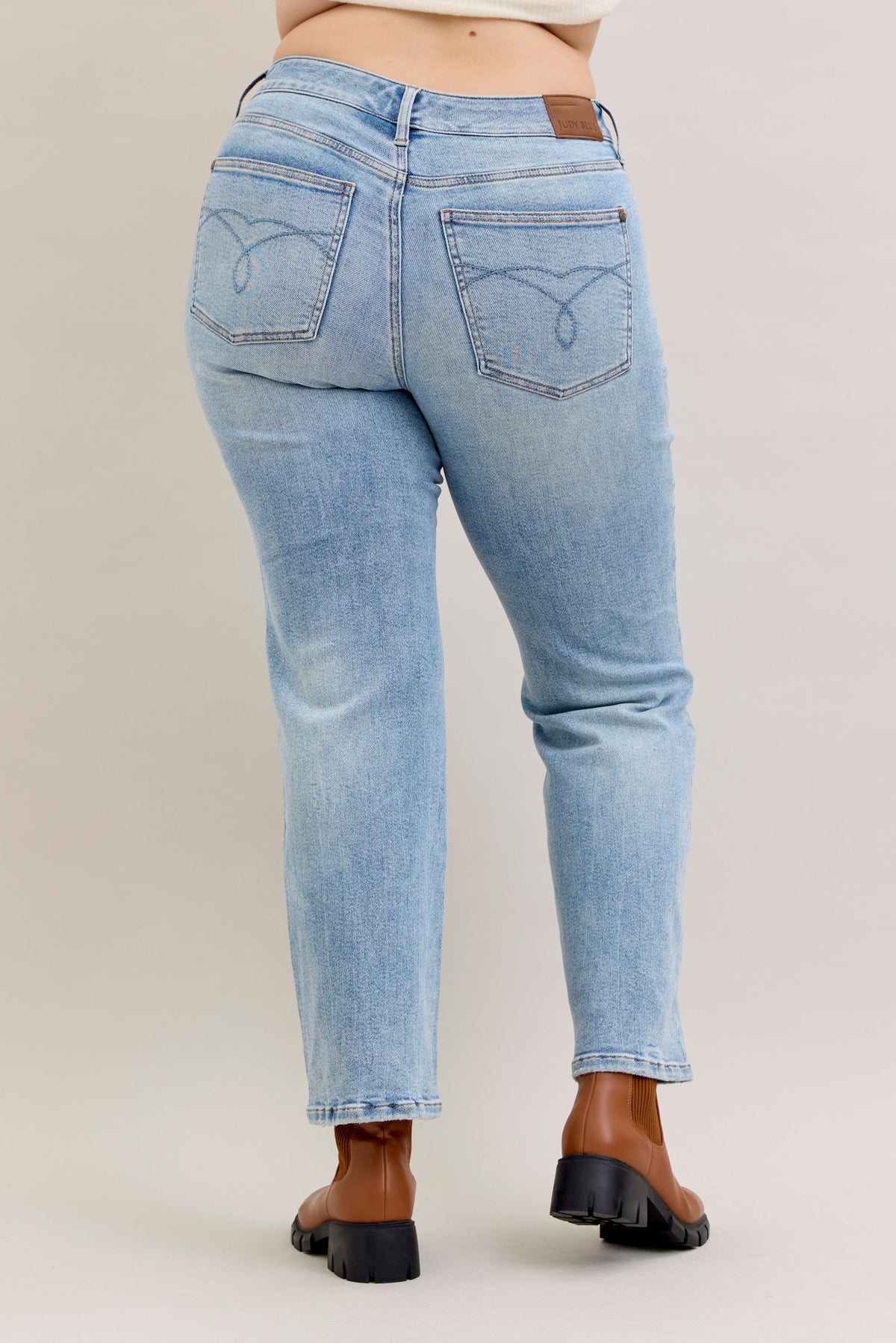 Judy Blue Heather Mid Rise Rigid Magic Straight Womens