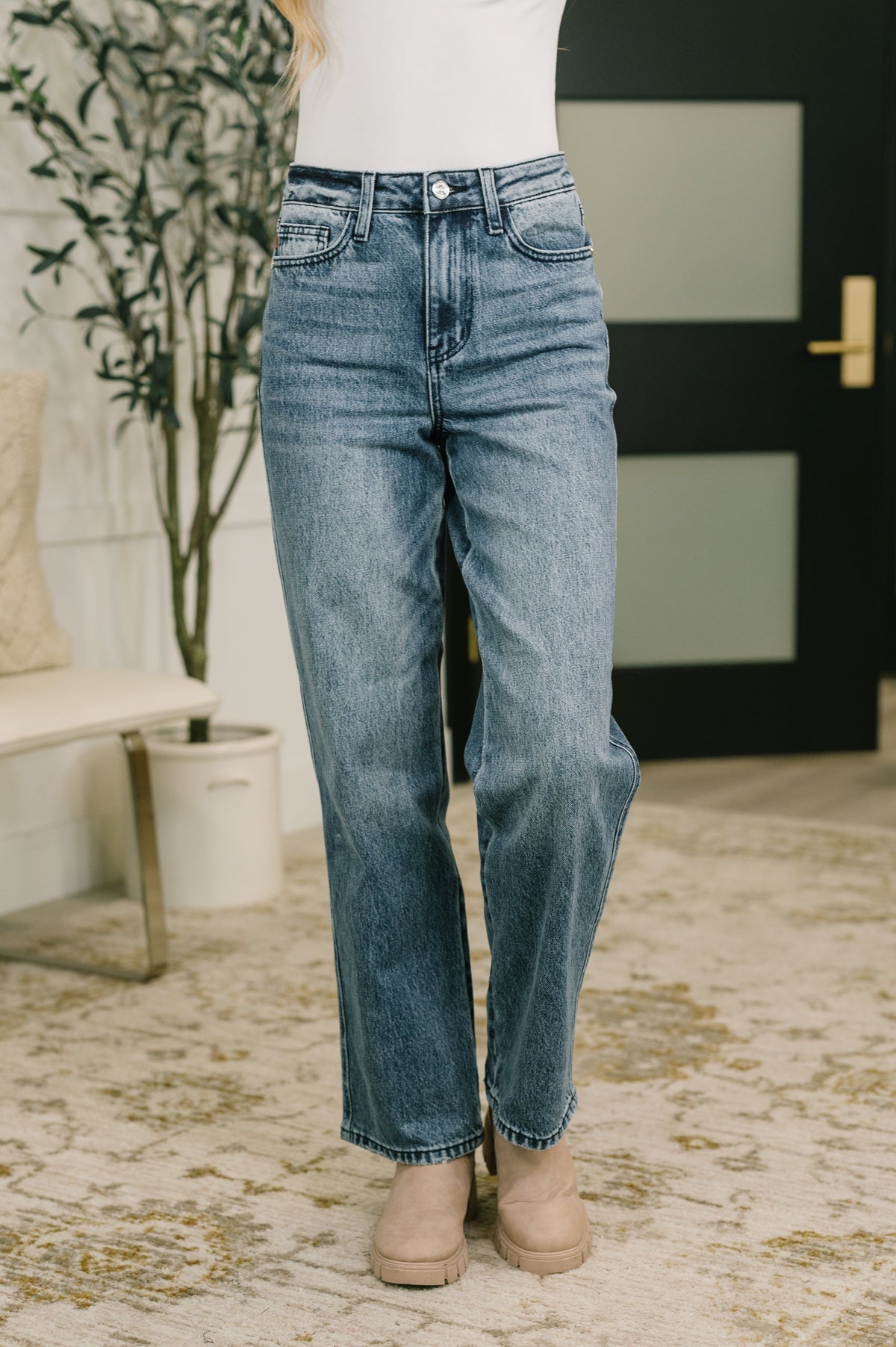 Judy Blue Carlie High Waist Straight Jean in Everyday Indigo 24W Jeans