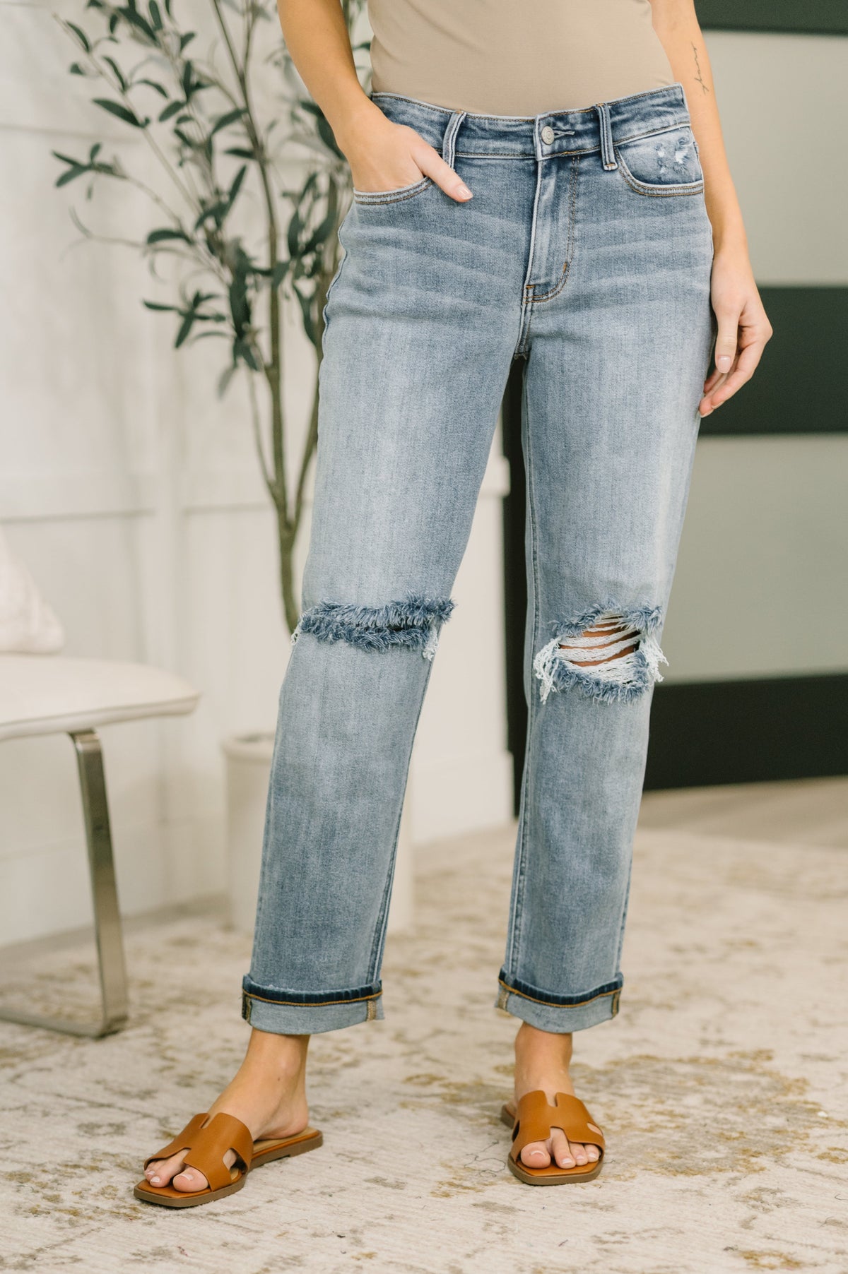 Judy Blue Elaine Mid Rise Boyfriend with Distress & Cuff Womens