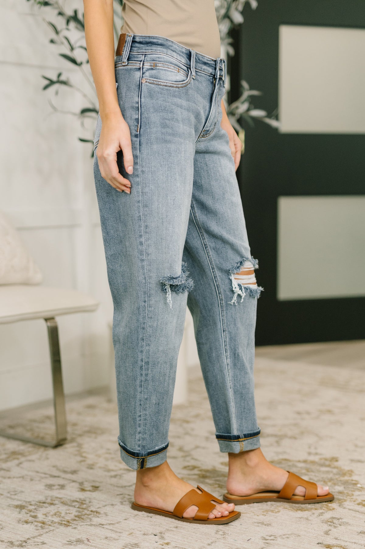 Judy Blue Elaine Mid Rise Boyfriend with Distress & Cuff Womens