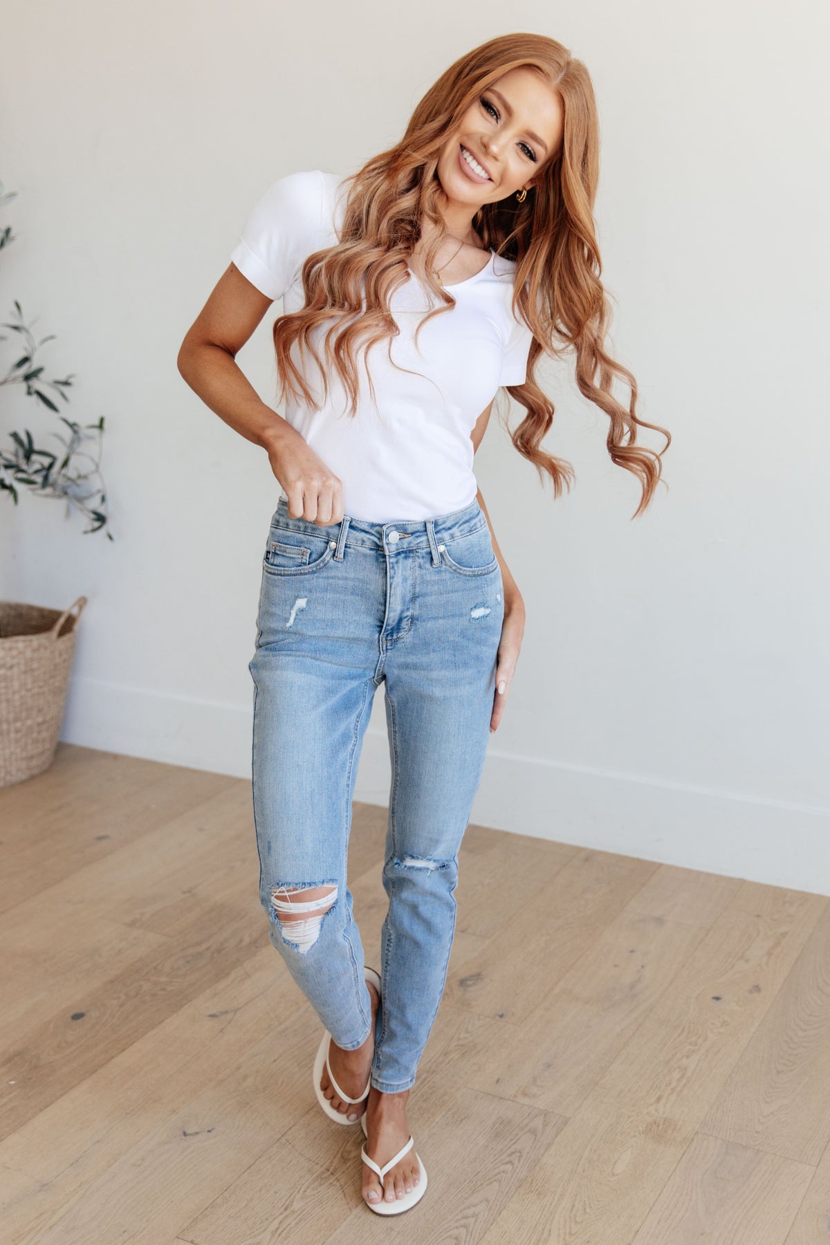 Judy Blue Eloise Mid Rise Tummy Control Top Distressed Skinny Jeans 24W Jeans