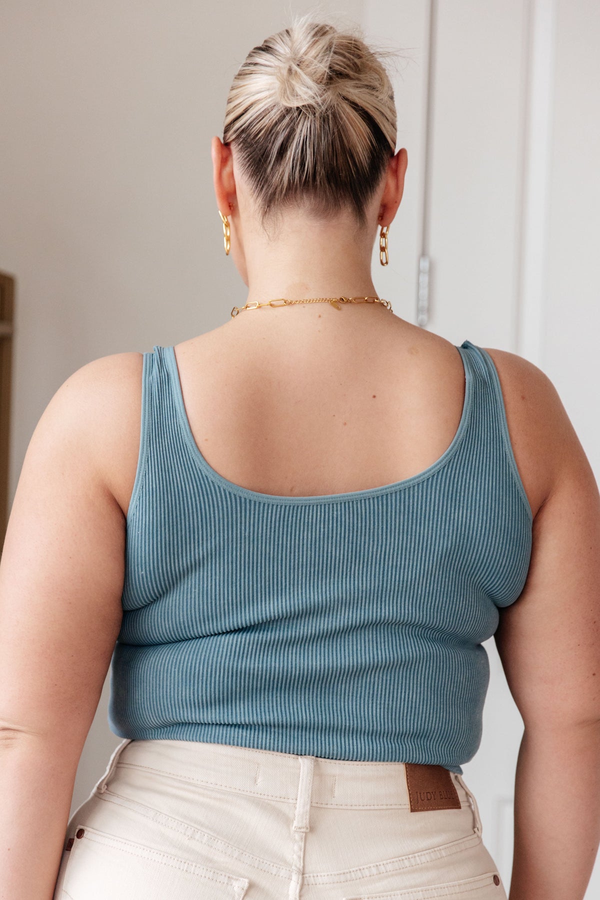 Yelete Fundamentals Ribbed Seamless Reversible Tank in Vintage Blue Shirts & Tops