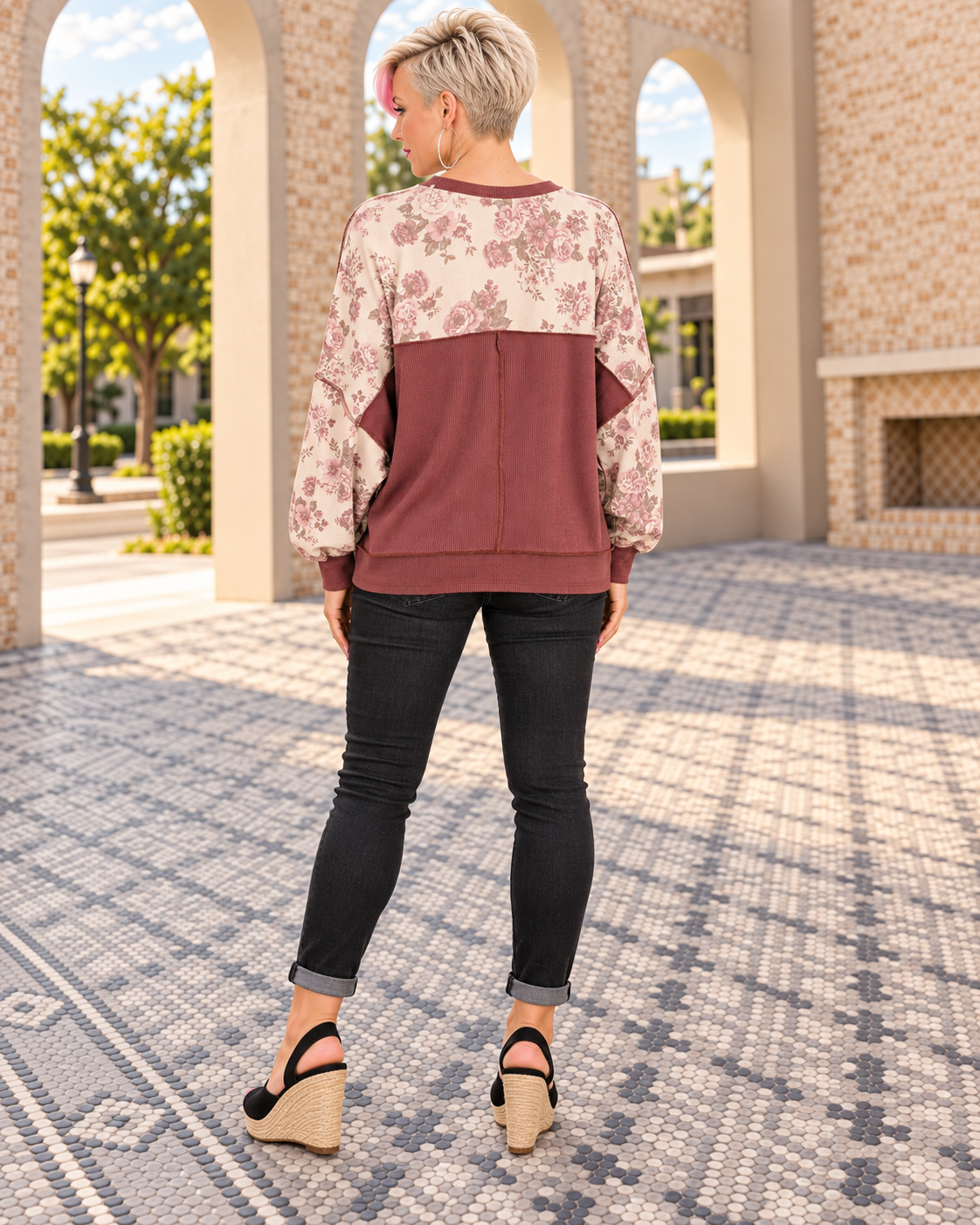Haptics Come Out to Play Contrast Casual Pullover Womens