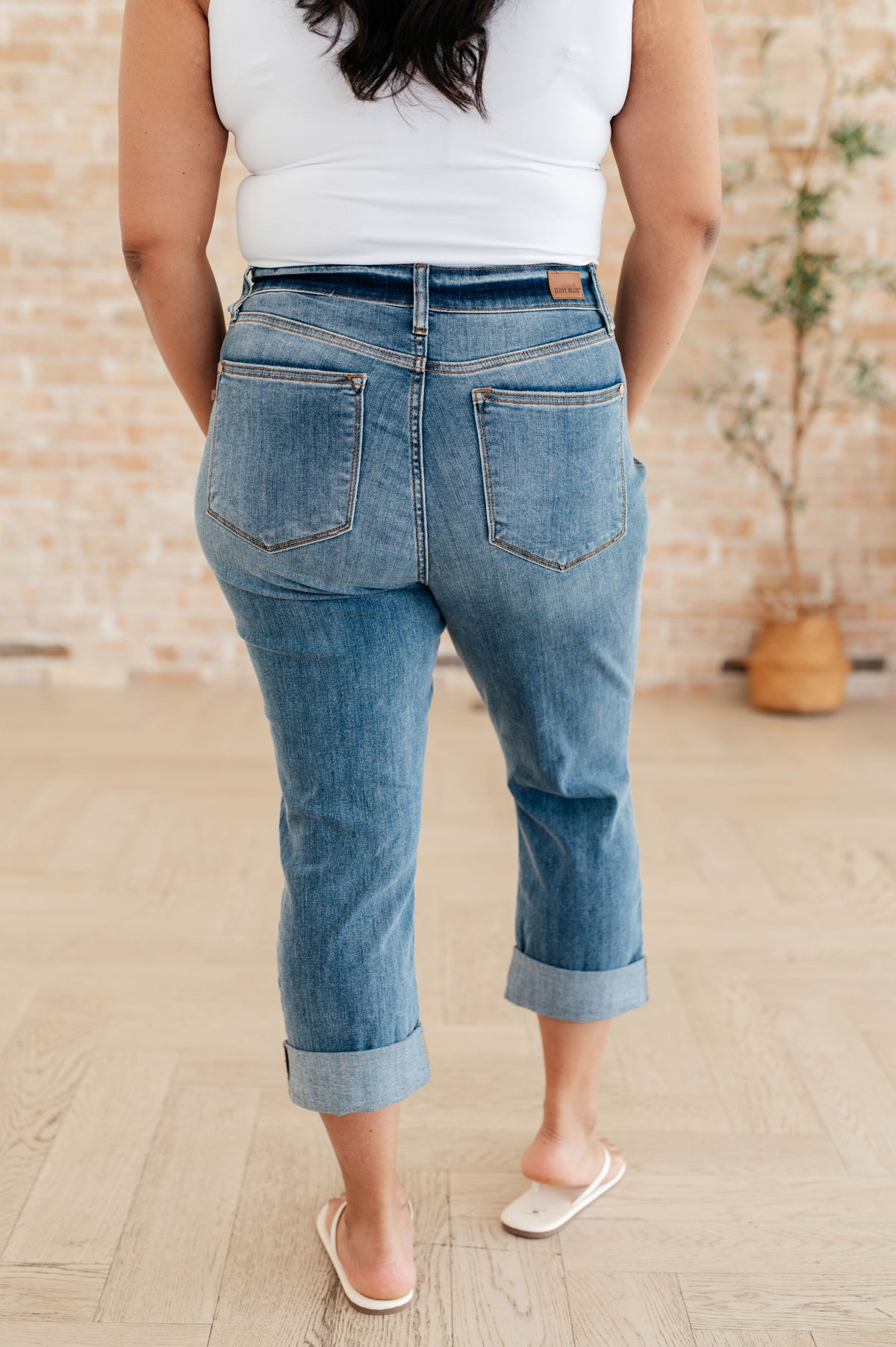 Judy Blue Laura Mid Rise Cuffed Skinny Capri Jeans Jeans