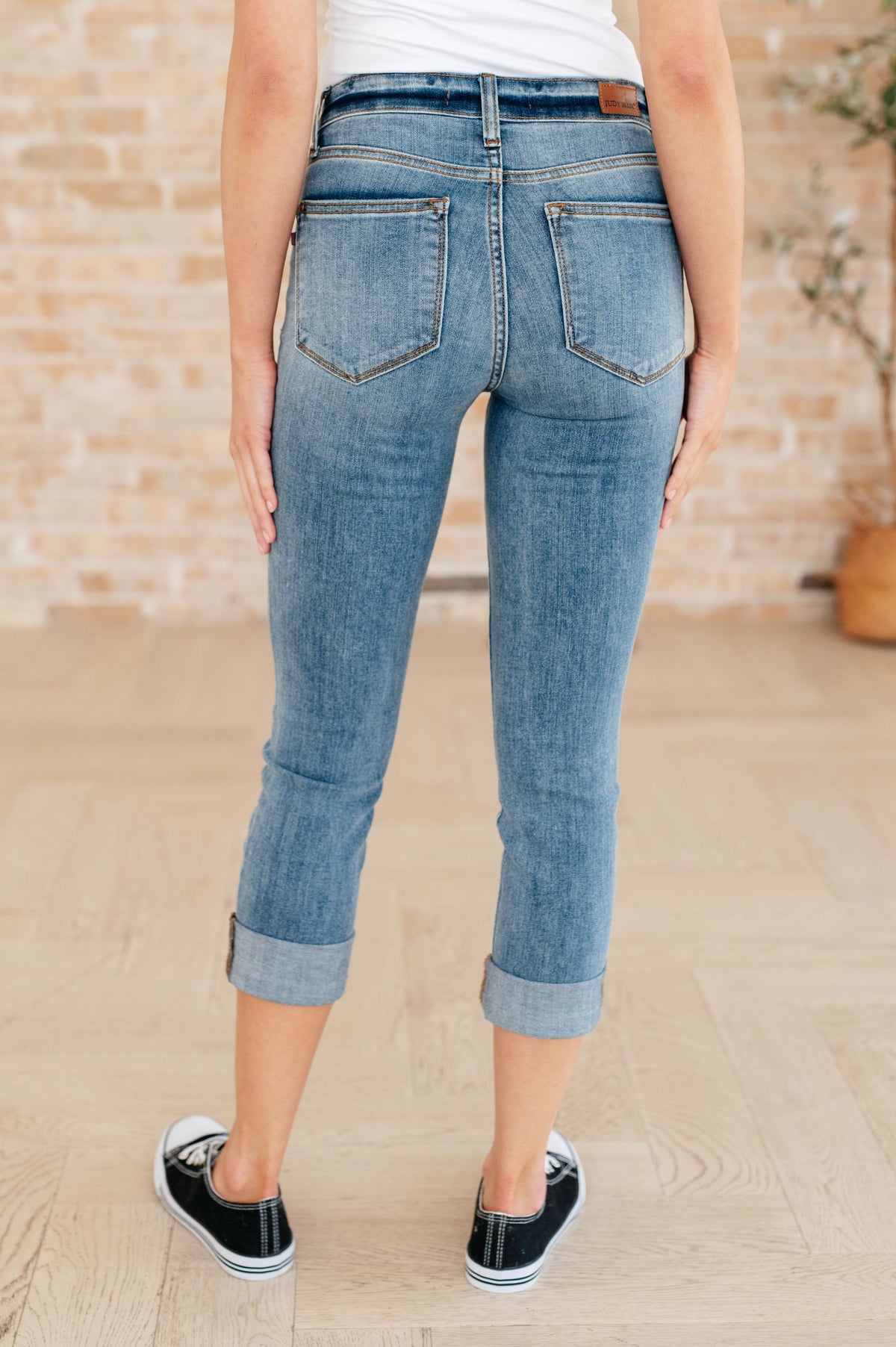 Judy Blue Laura Mid Rise Cuffed Skinny Capri Jeans Jeans