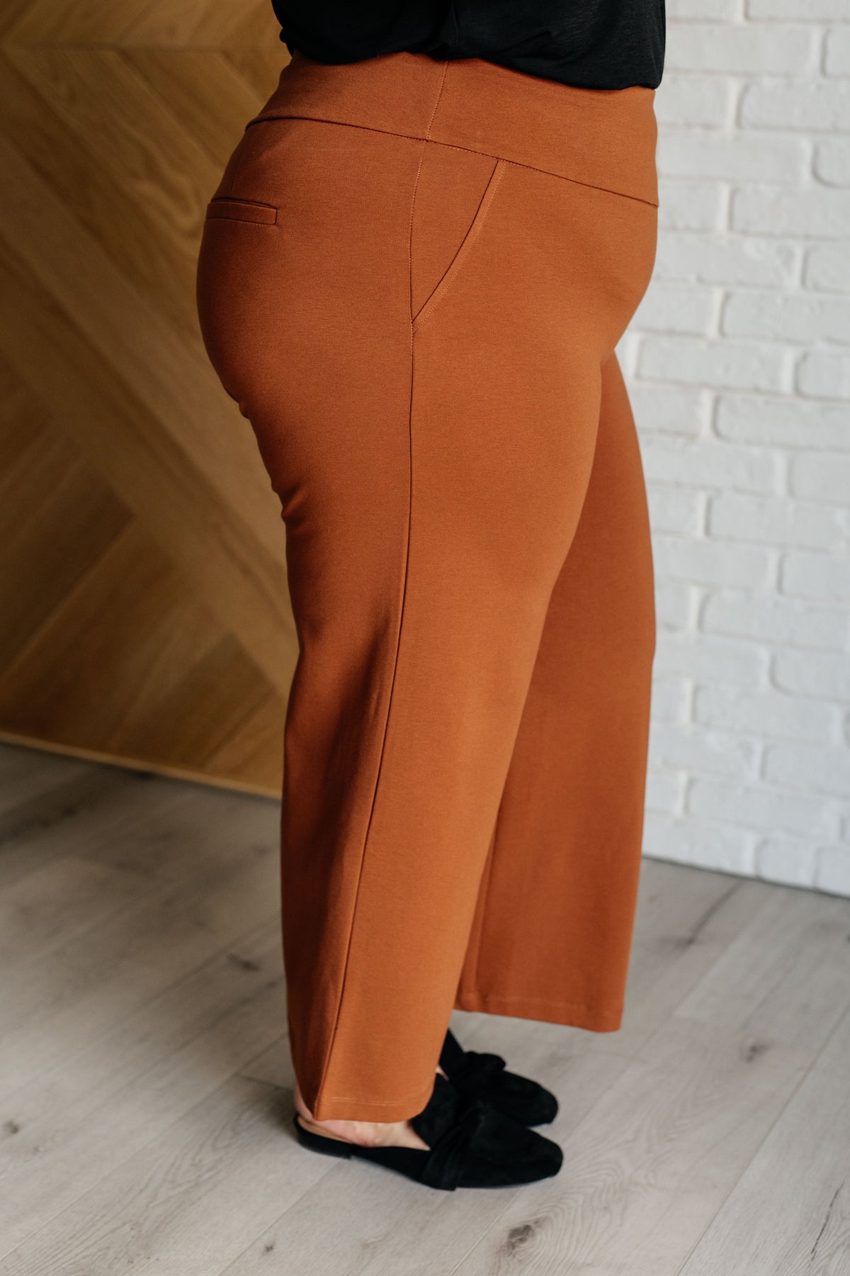 Dear Scarlett Magic Wide Leg Crop Pants in Rust Pants