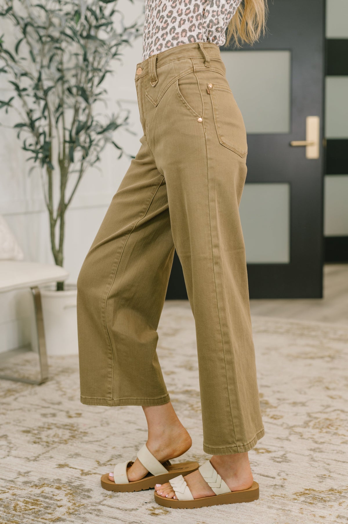 Nancy High Waist Wide Leg Ankle Jean with Vintage Front Yoke Womens