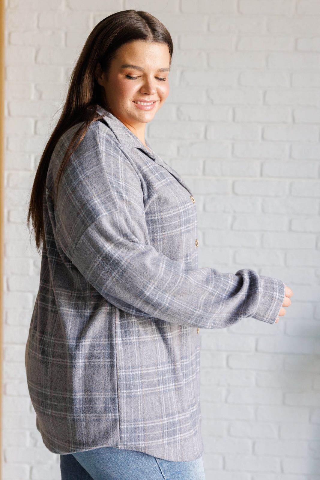 7th Ray Out of the Way Plaid Button Up Tops