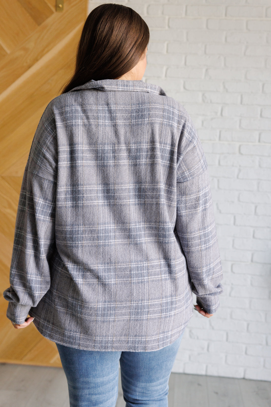 7th Ray Out of the Way Plaid Button Up Tops