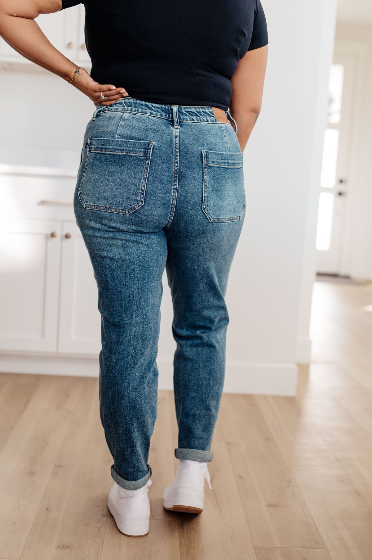 Judy Blue Payton Pull On Denim Joggers in Medium Wash Womens