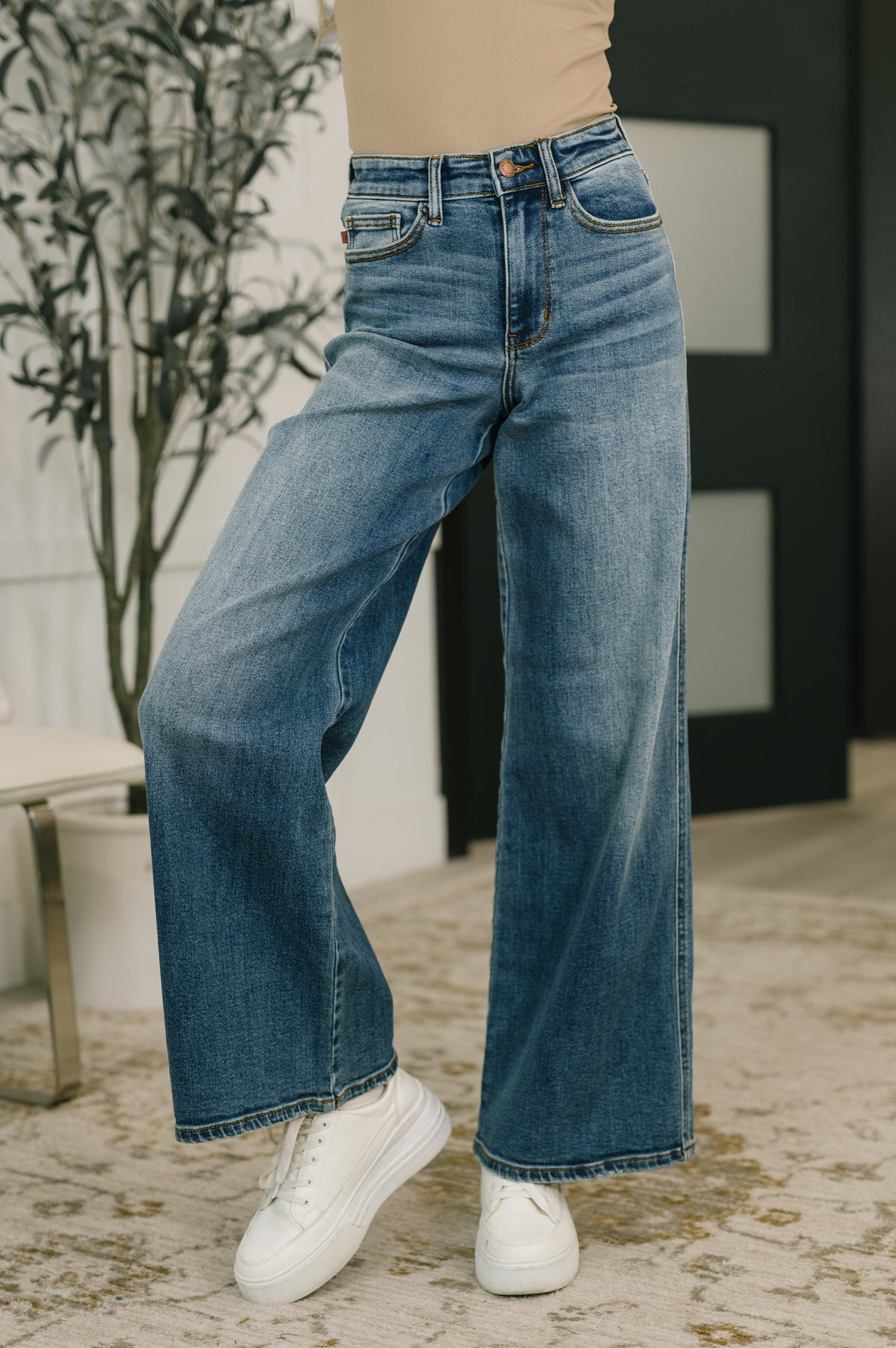 Judy Blue Shayla High Waist Retro Wide Womens