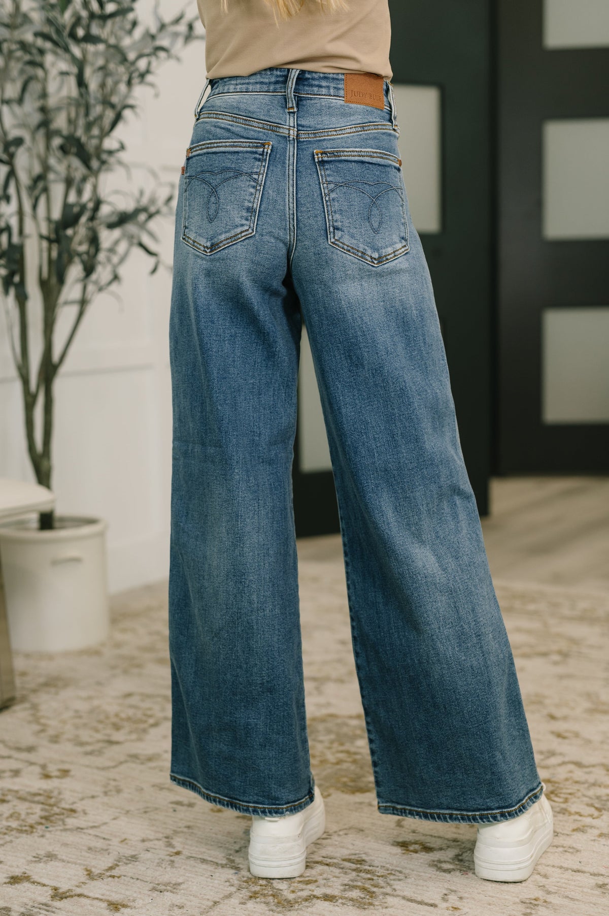 Judy Blue Shayla High Waist Retro Wide Womens