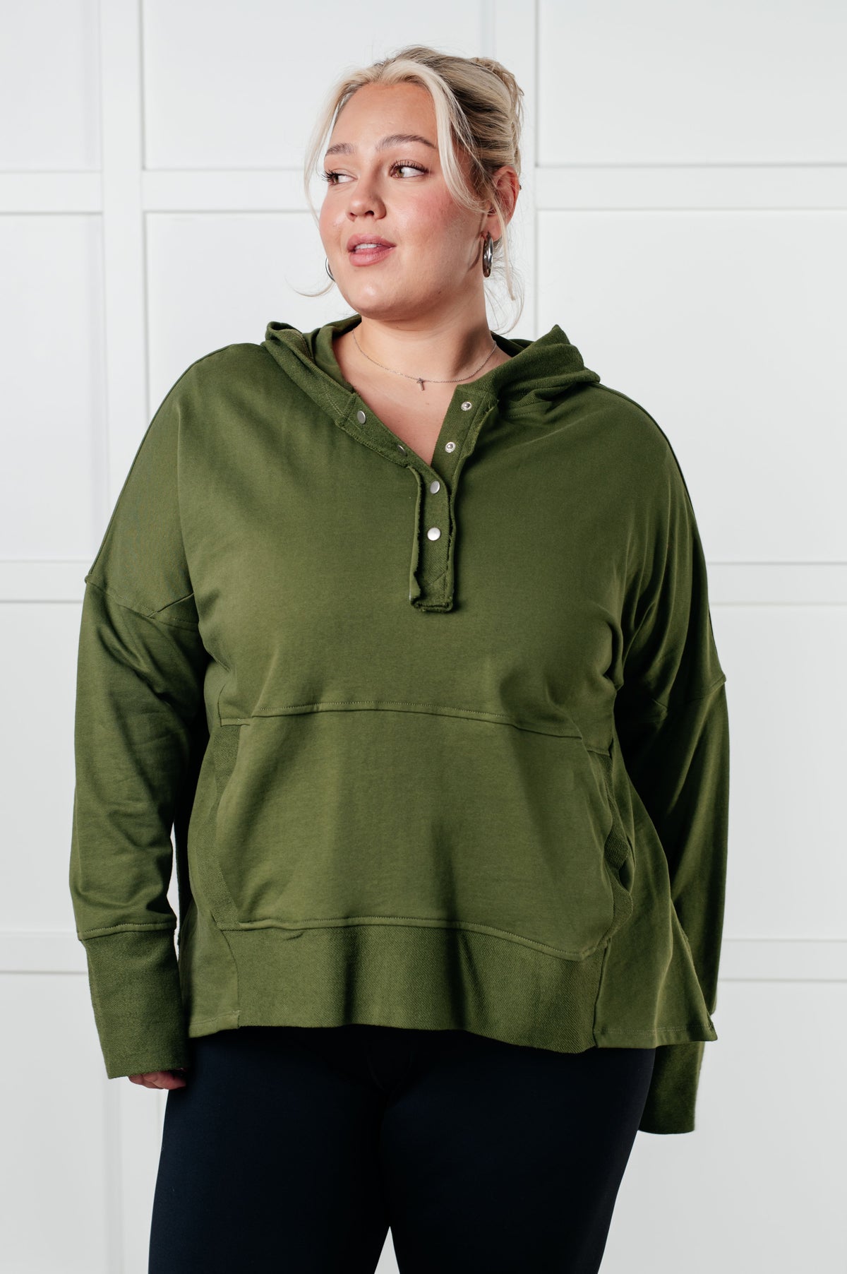 Haptics Simple Snug Snap Hooded Pullover Tops